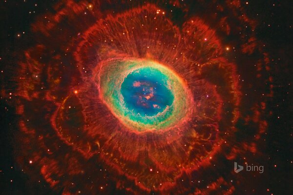 L anello della nebulosa nell universo zestnaya