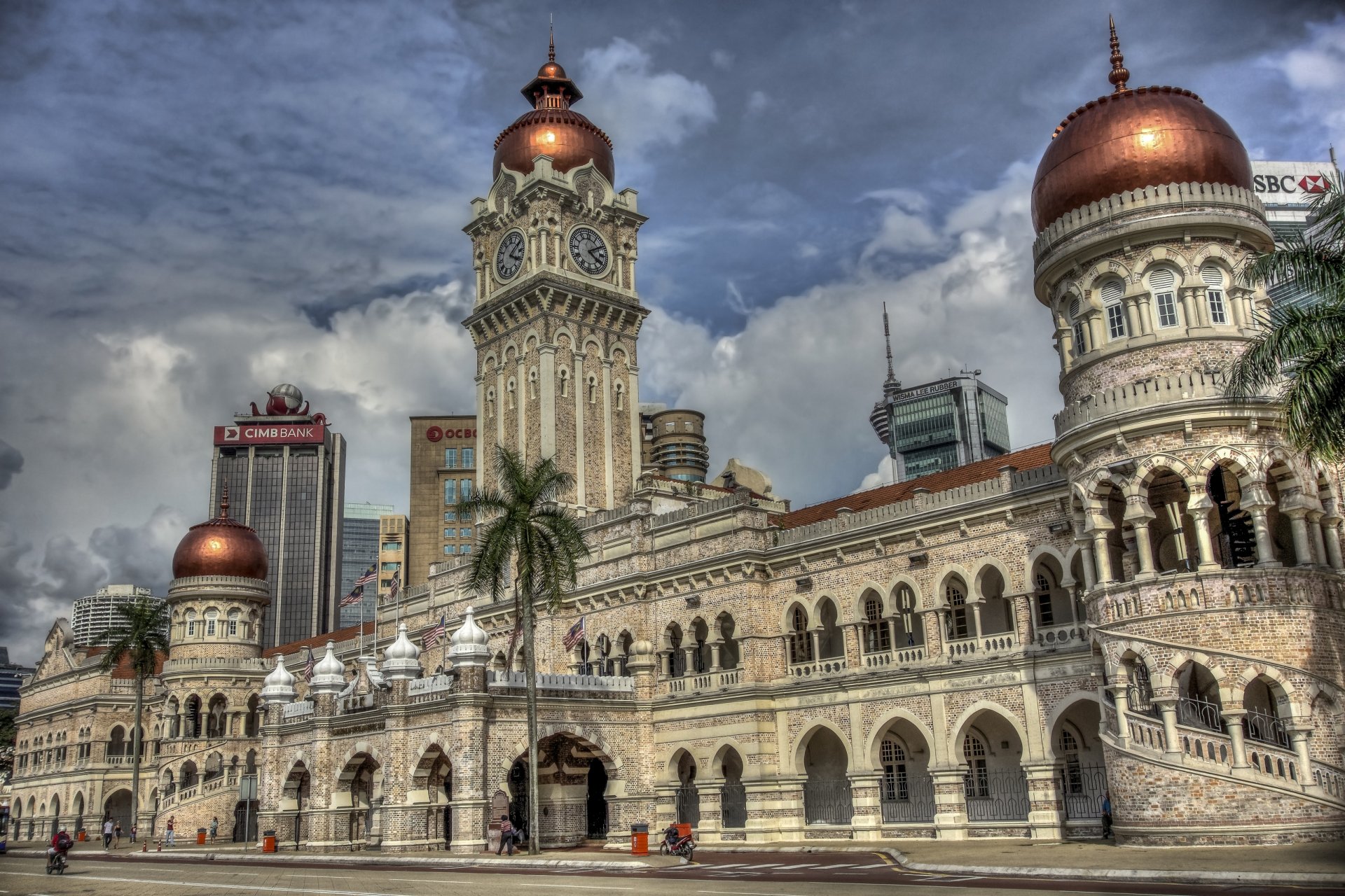 costruzione del sultano abdul samad kuala lumpur malesia edificio del sultano abdul samad edificio torri cupole orologi palme