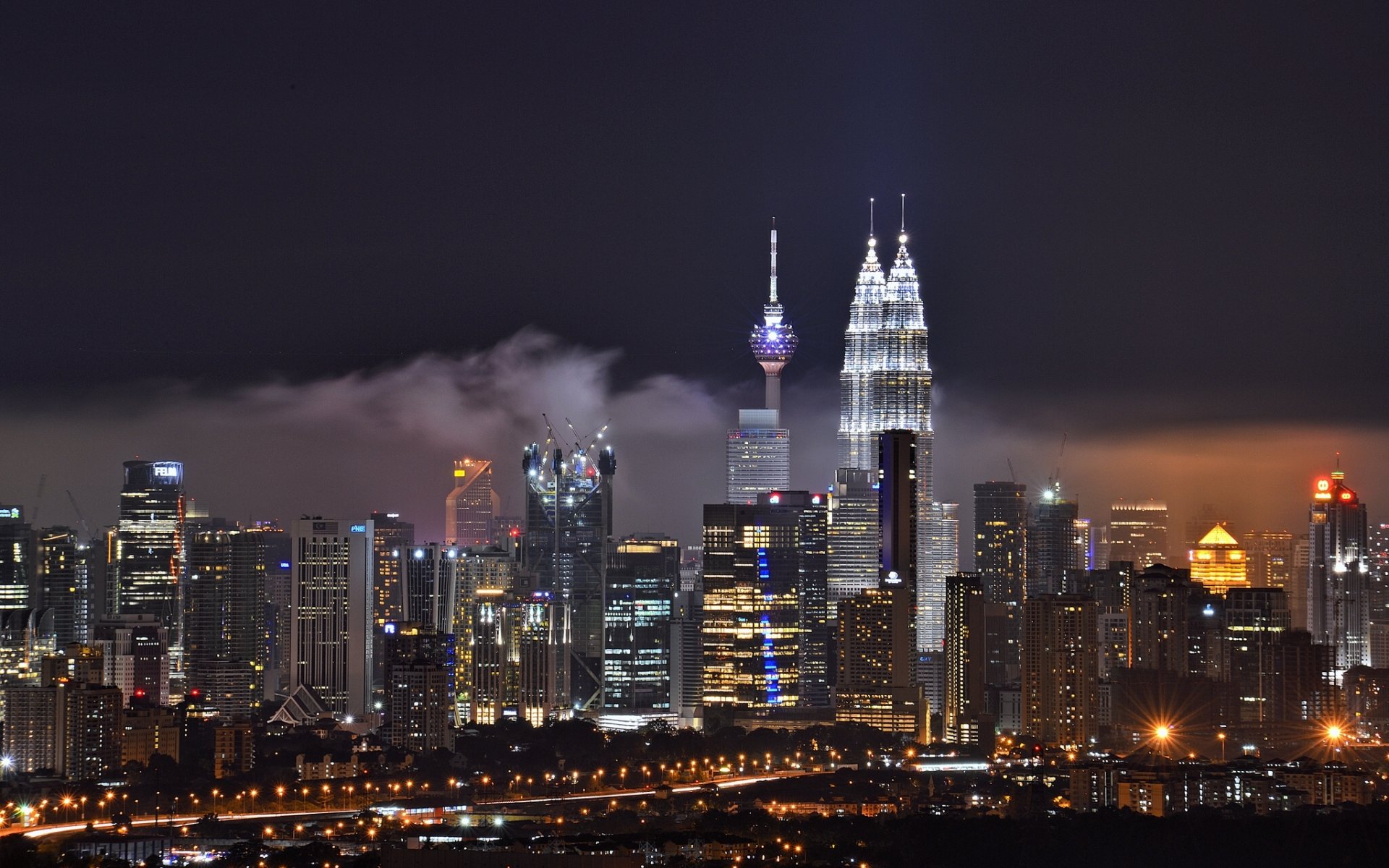 kuala lumpur malaysia nachtstadt gebäude