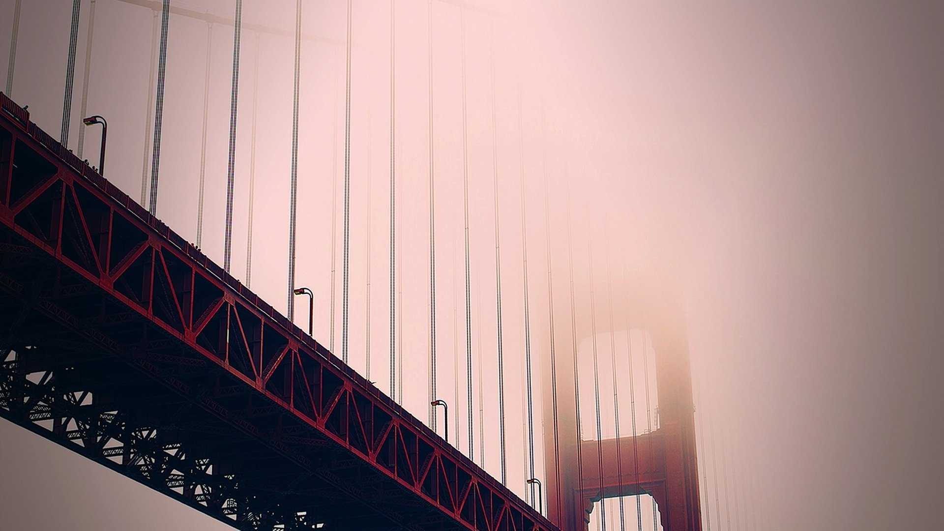 puente ciudad niebla