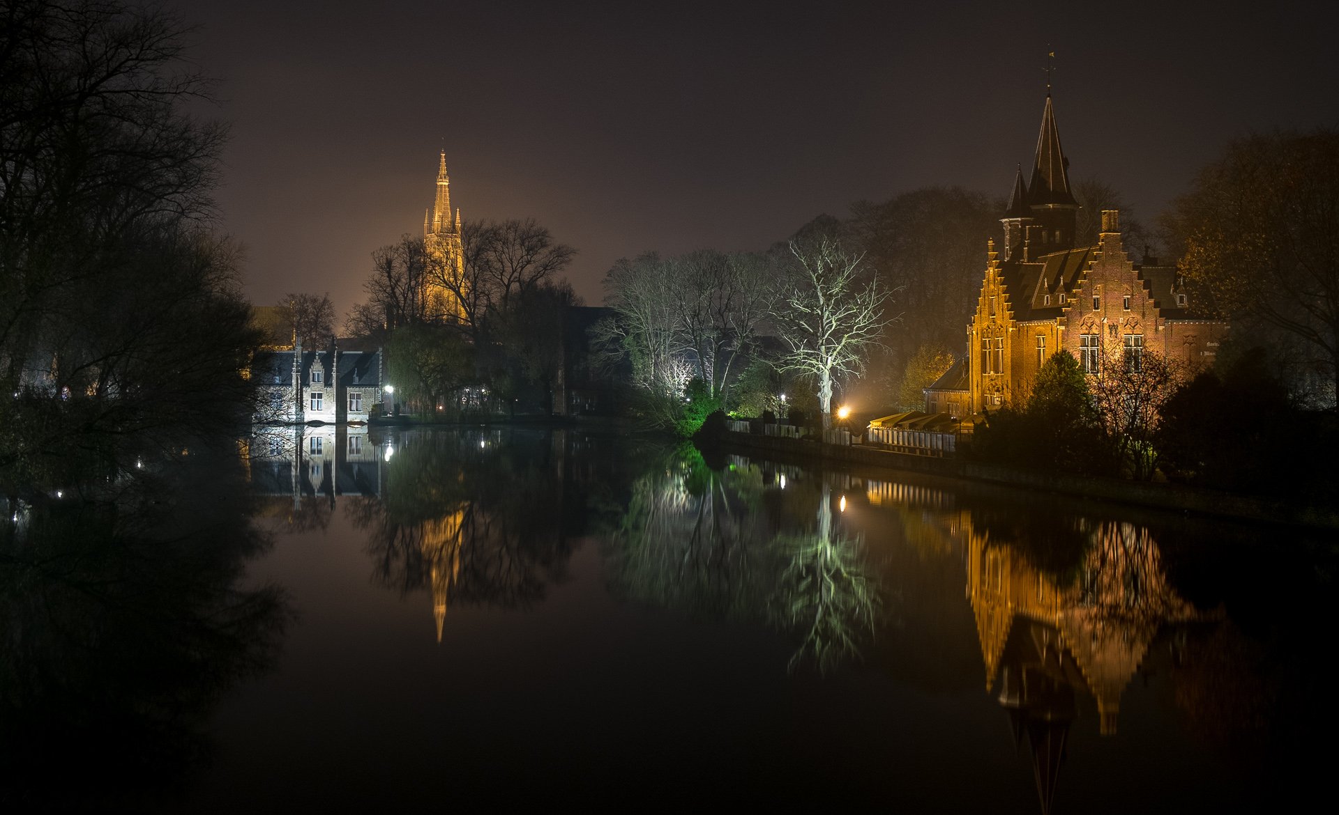 bélgica flandes occidental brujas noche luces reflexión