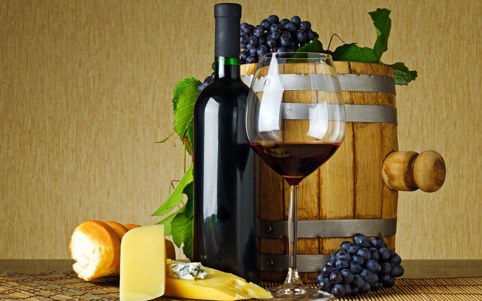 vino uvas queso