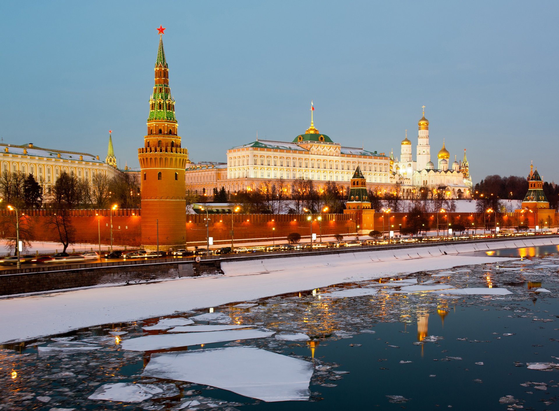 moskau russland kreml stadt fluss winter eis