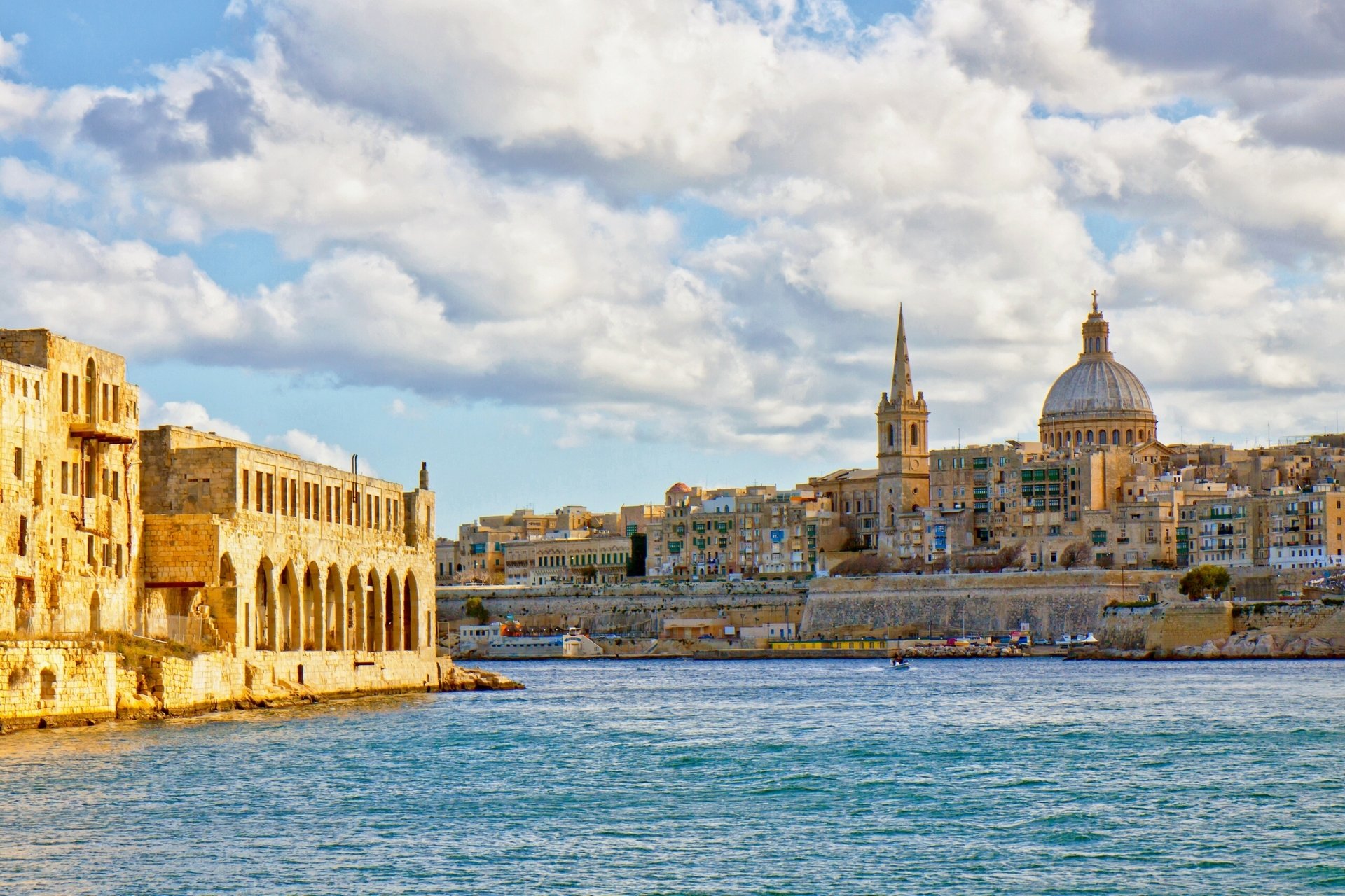 la valletta malta mar mediterraneo