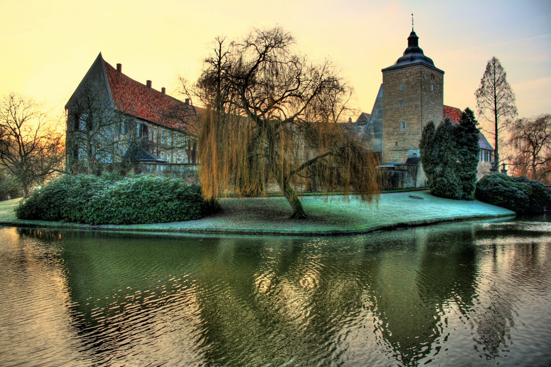 château forteresse allemagne rivière buissons verdure steinfurt