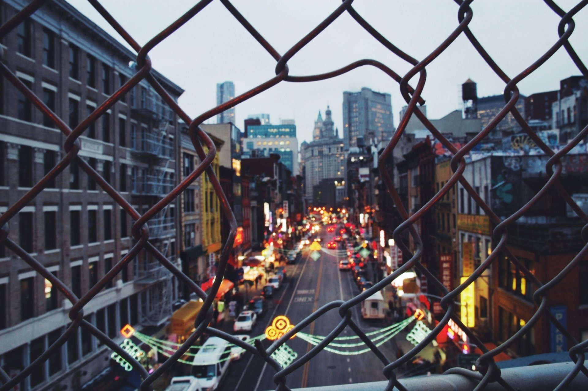 new york amerika usa stadt gebäude häuser straße maschinen draht mesh