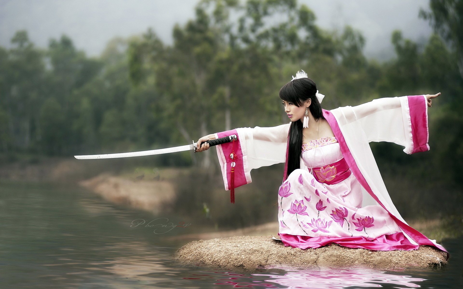 fille arme katana