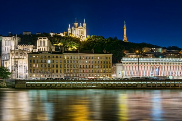 Quai du Rhône en France