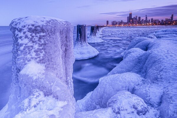 Invierno, ciudad nocturna de Chicago
