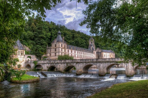 Frankreich, der wunderschöne Fluss Dordogne