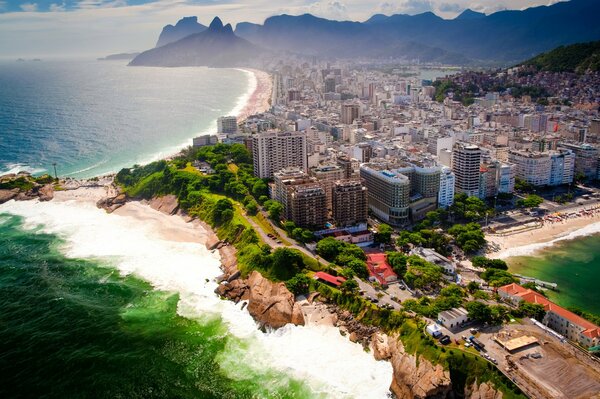 Bellissimo panorama della costa brasiliana