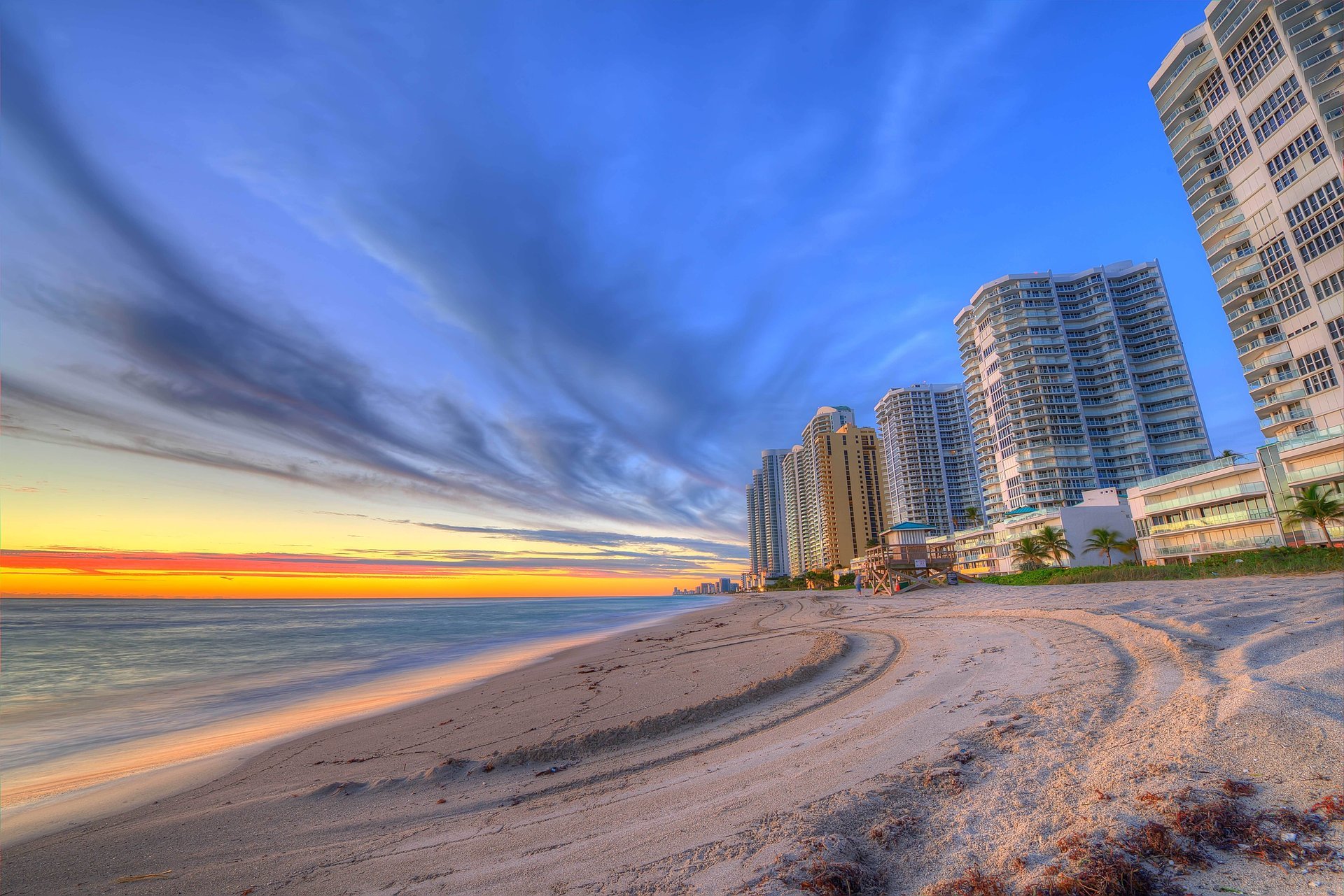 miami florida tarde puesta de sol casas rascacielos playa océano vice city