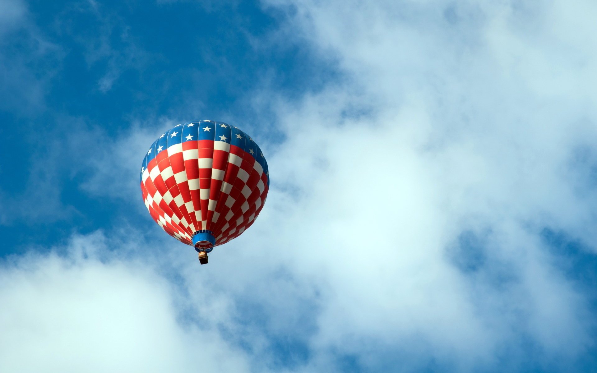 port balloon the sky