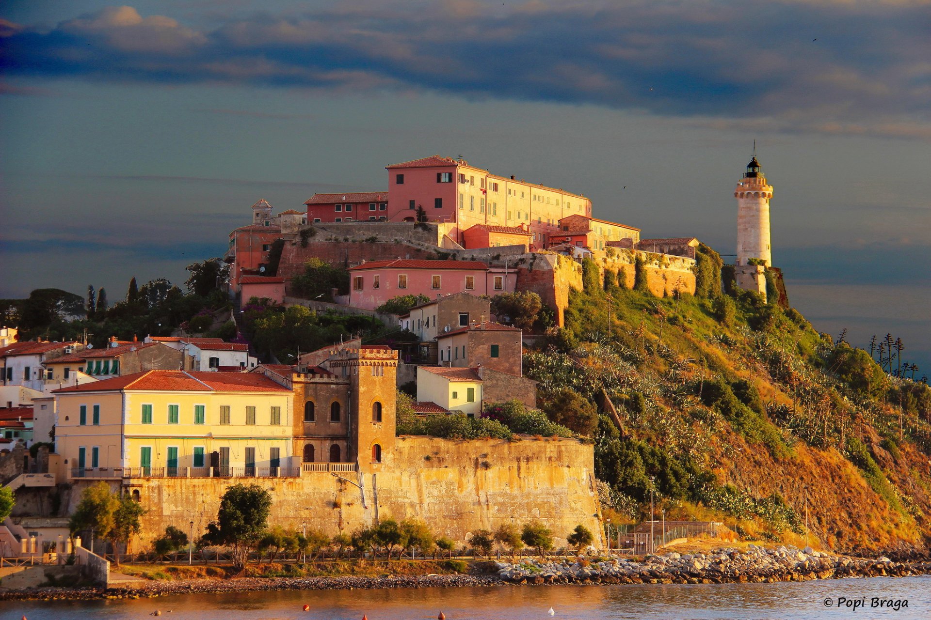 italia casa isla faro toscana portoferraio ciudad foto