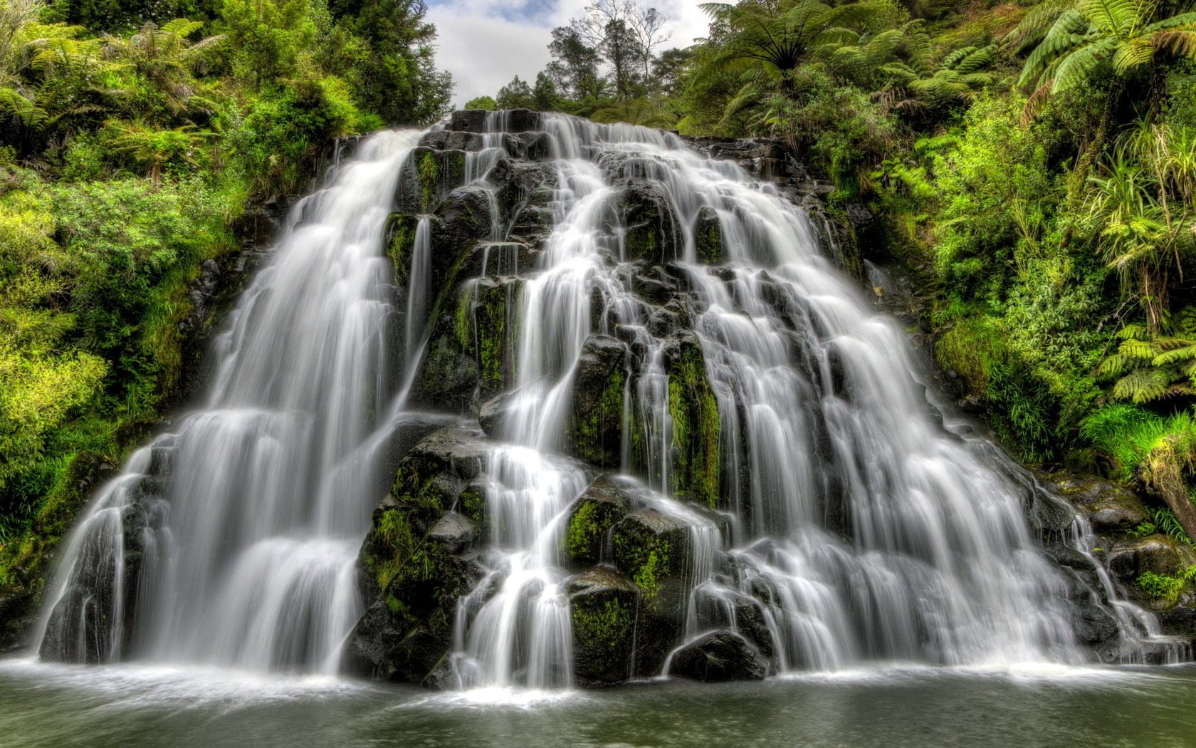 landschaft wasserfall