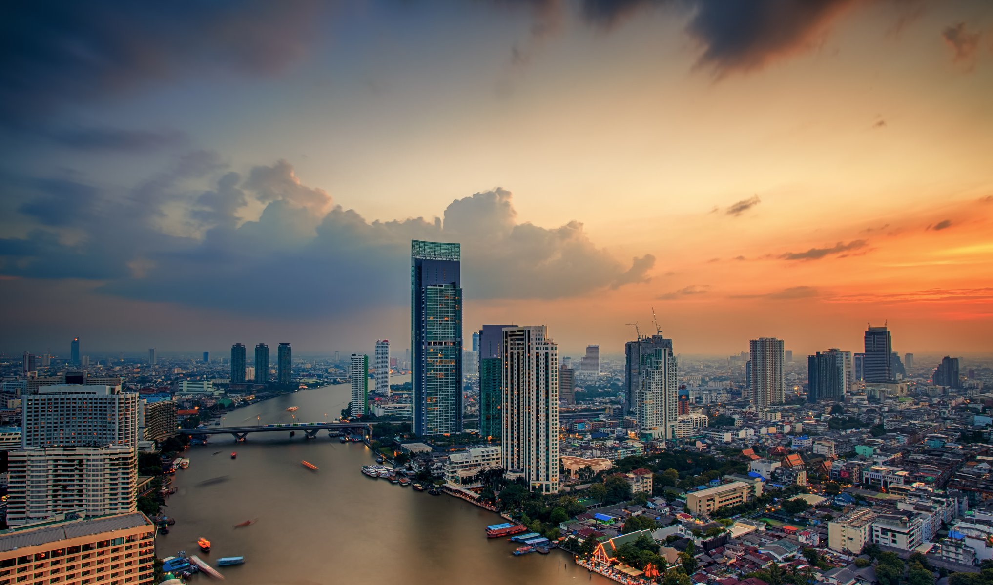 bangkok thailand stadt straße gebäude himmel wolken fluss brücke