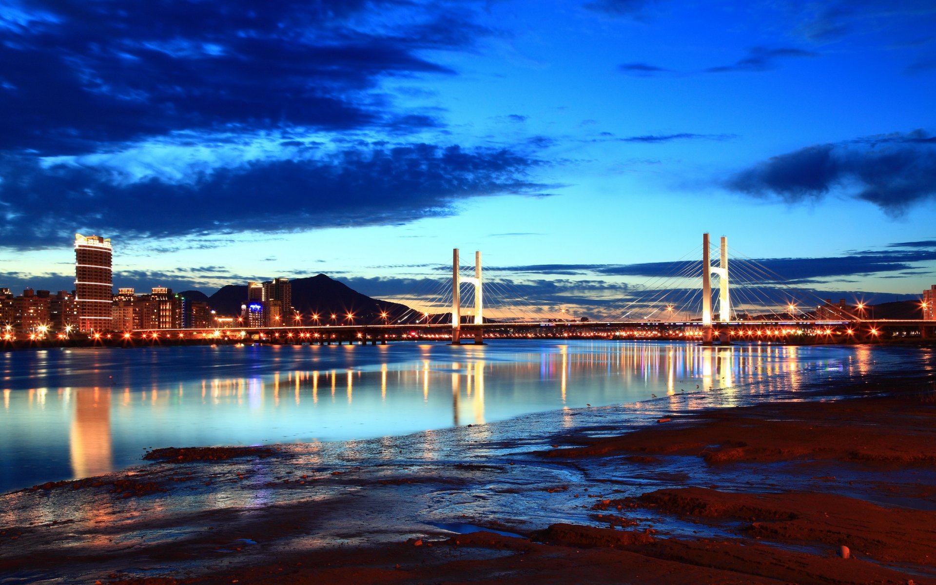 città fiume ponte notte