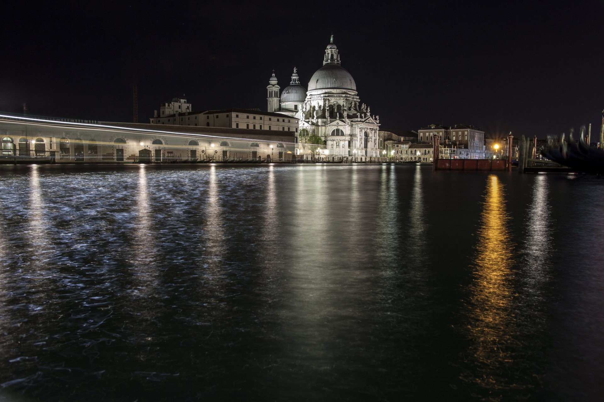 venice italy night town sea channel of the nacelle water light reflection