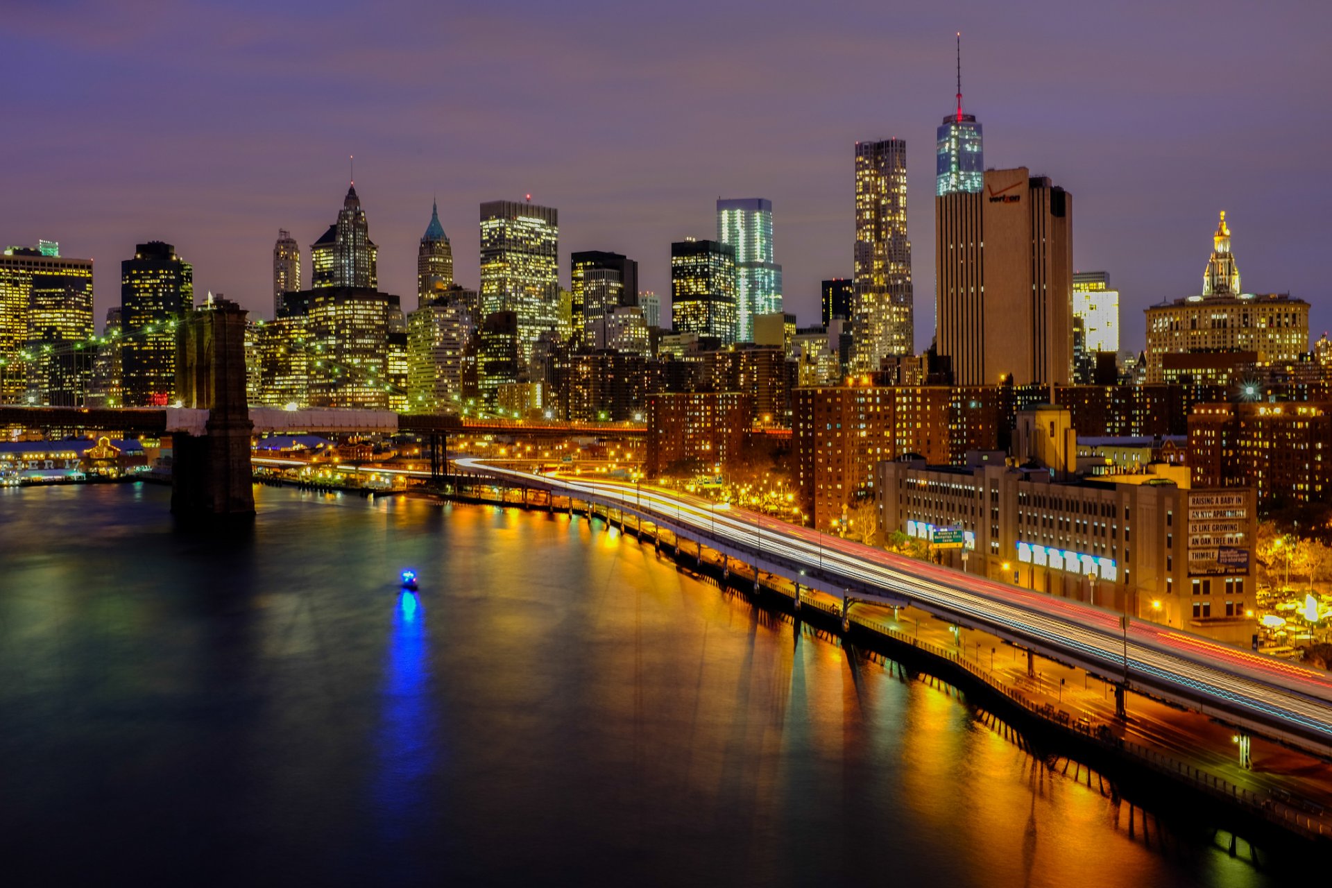 ville new york nuit maisons gratte-ciel lumières rivière