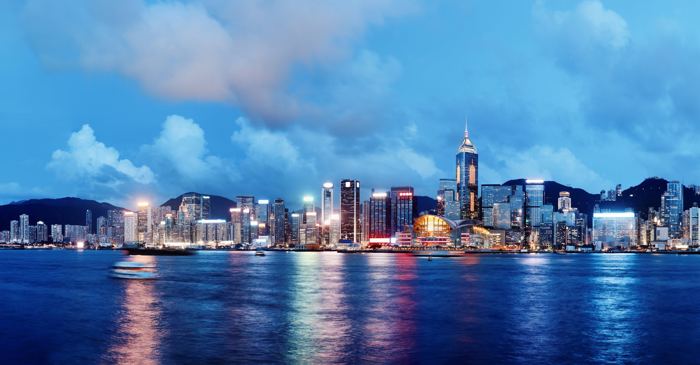 hong kong chine ville horizon lanternes mer rivière nuit ciel nuages horizon lumières navires bâtiments