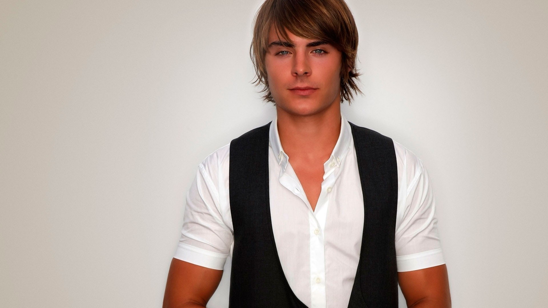 zac efron cantante attore