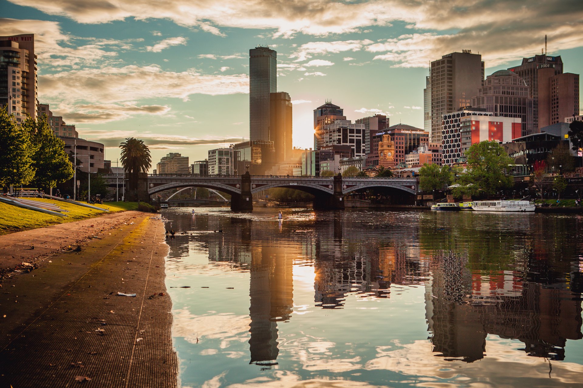 melbourne australia town night bridge