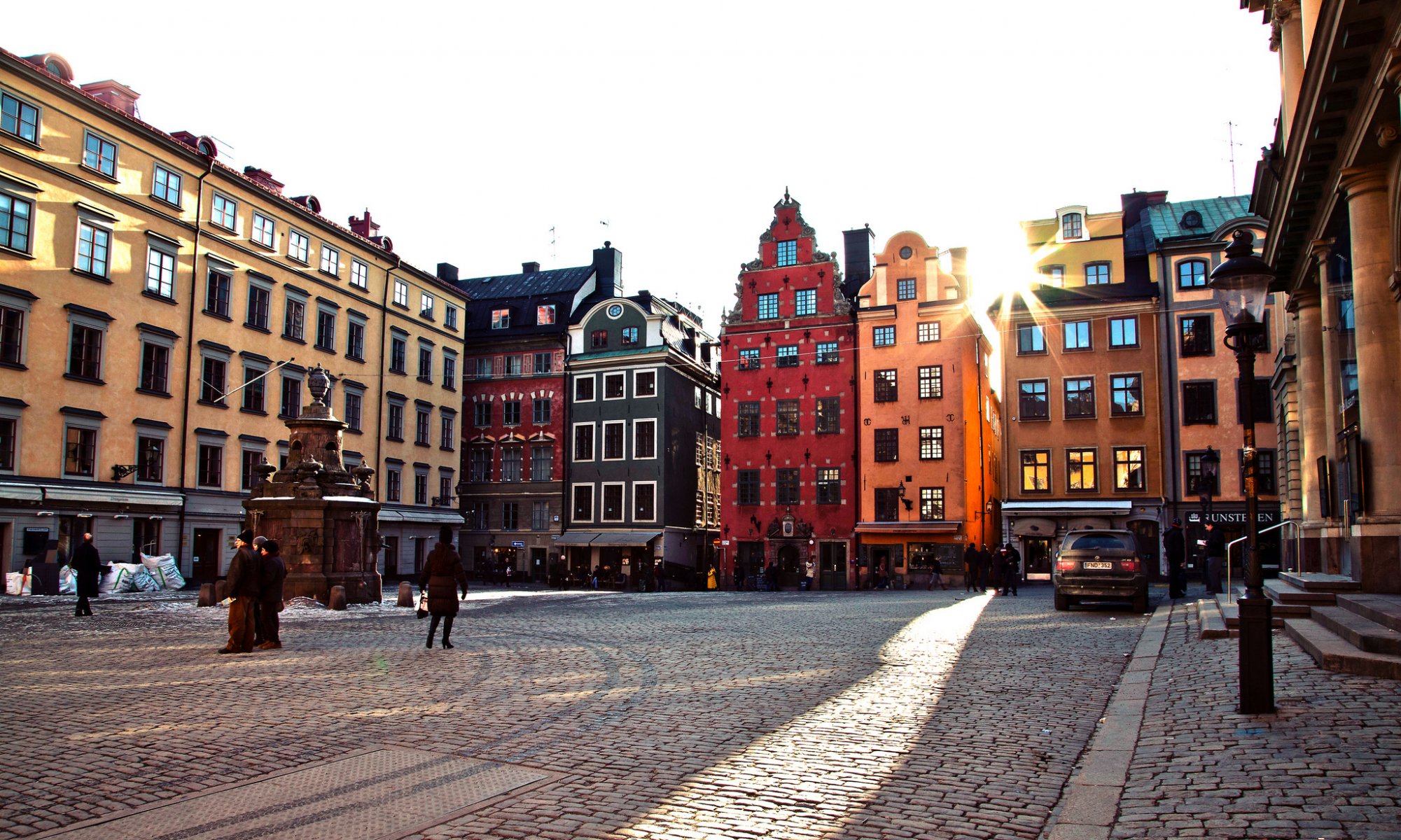 stare miasto sztokholm miasto europa domy plac