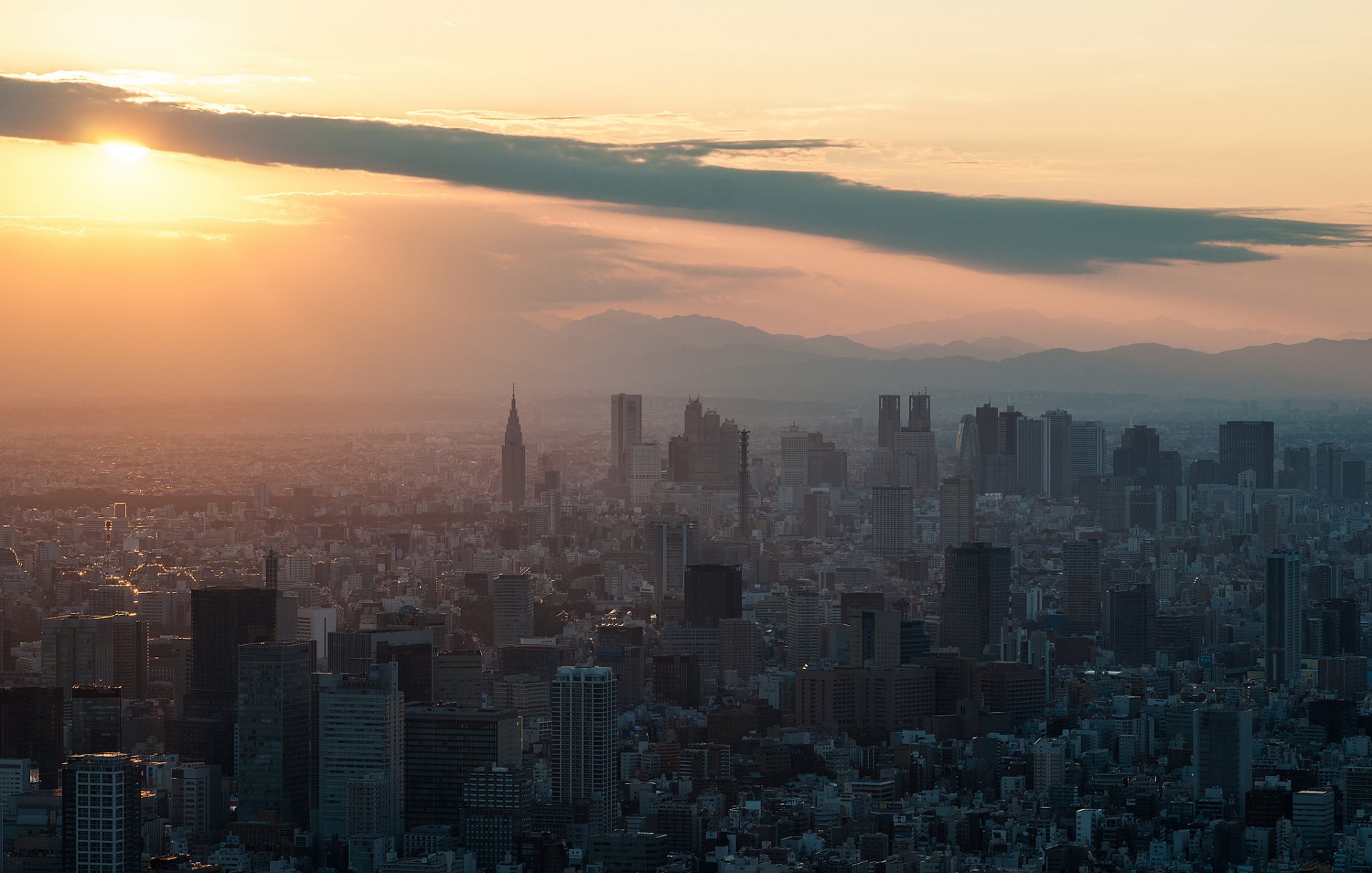 tokio sonnenuntergang sonne shinjuku tokyo skytree gebäude wolkenkratzer