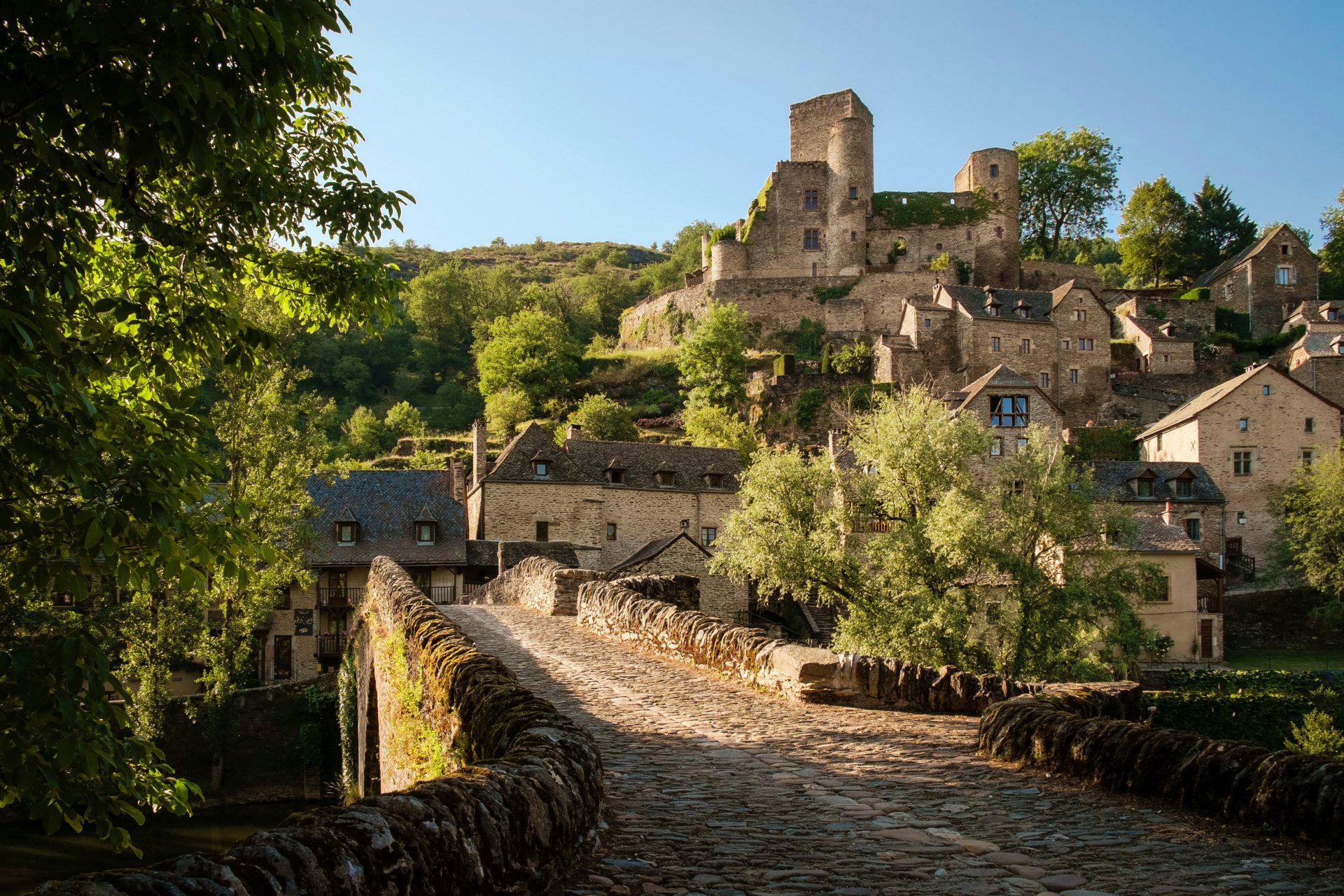 francia casa puente belcastel pirineos ciudad foto