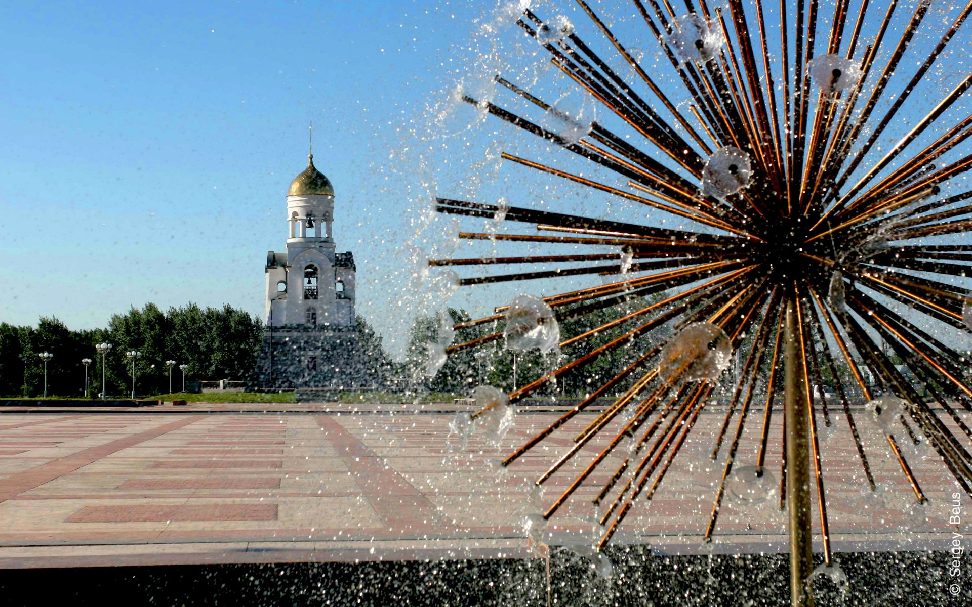 russia kamensk-uralsky town square fountain the chapel