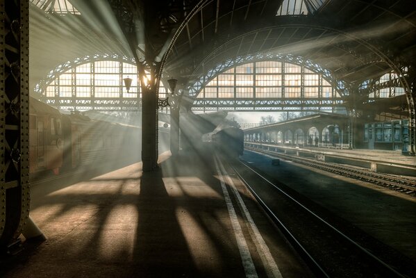 Sonnenstrahlen am Bahnhof von Vitebsk