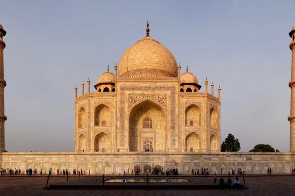 Die Visitenkarte Indiens ist das Mausoleum-die Taj Mahal-Moschee