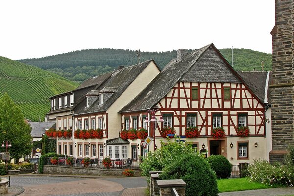 An ordinary German house in the town of Feldenz