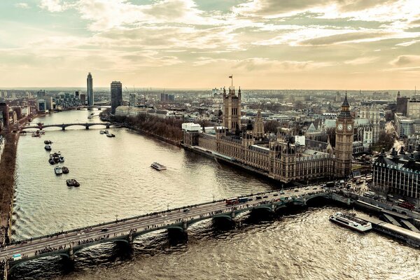 Panorama auf die Themse und den Big Ben