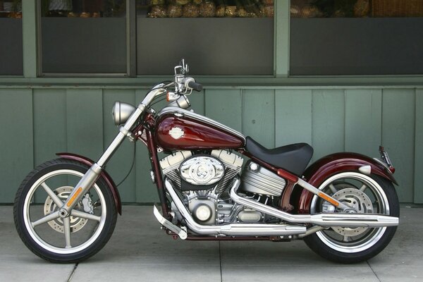 Moto Harley davidson marron