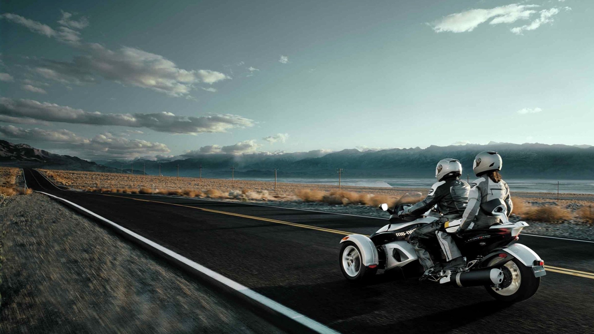 road can-am bike spyder