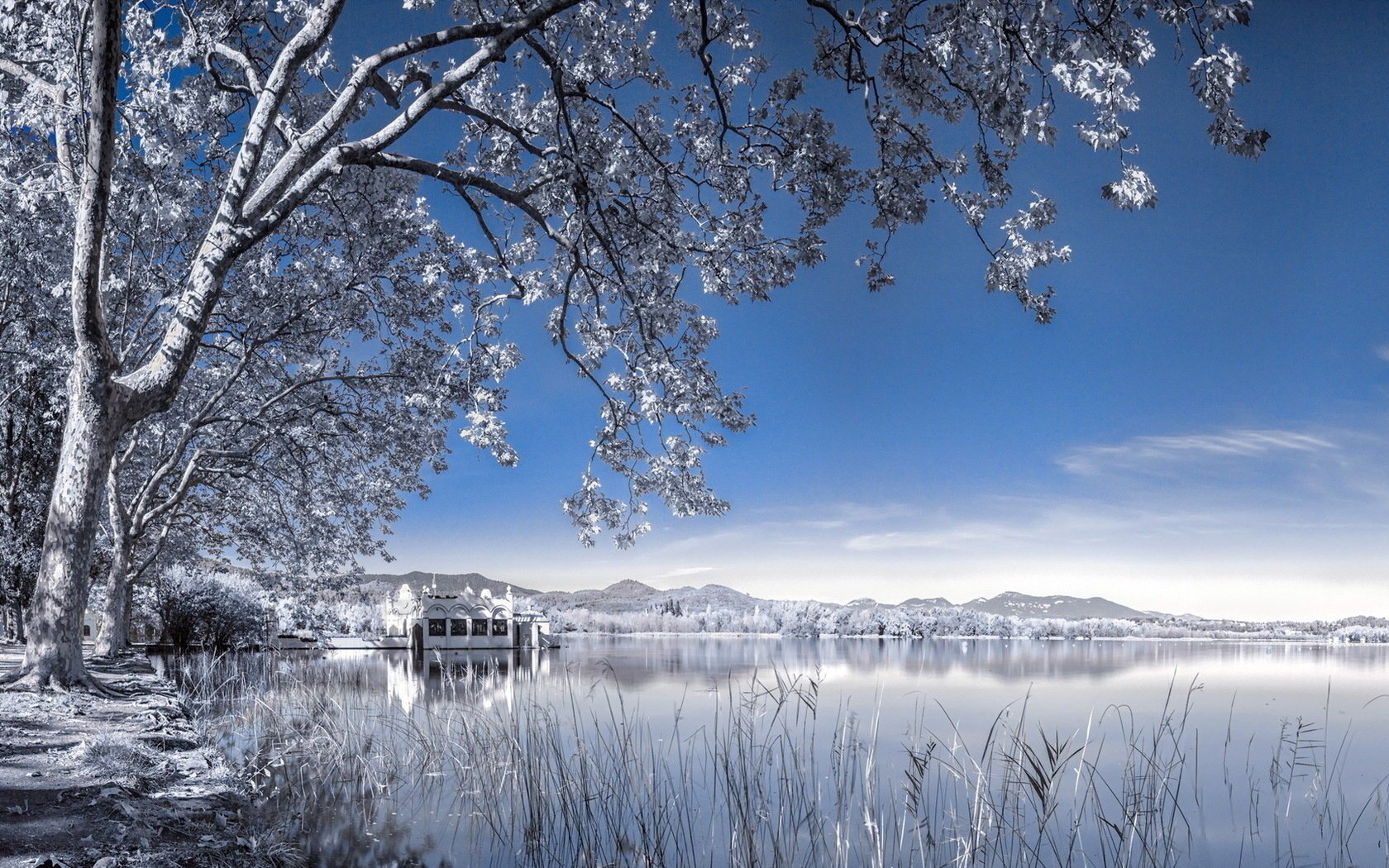 infrared paysage lac