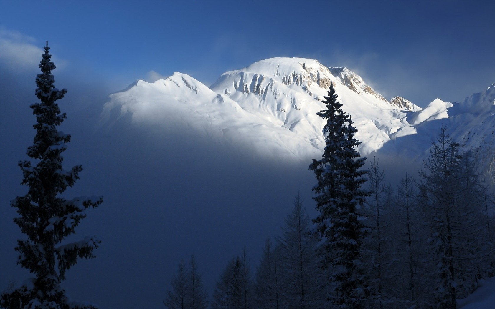 montagnes ciel paysage