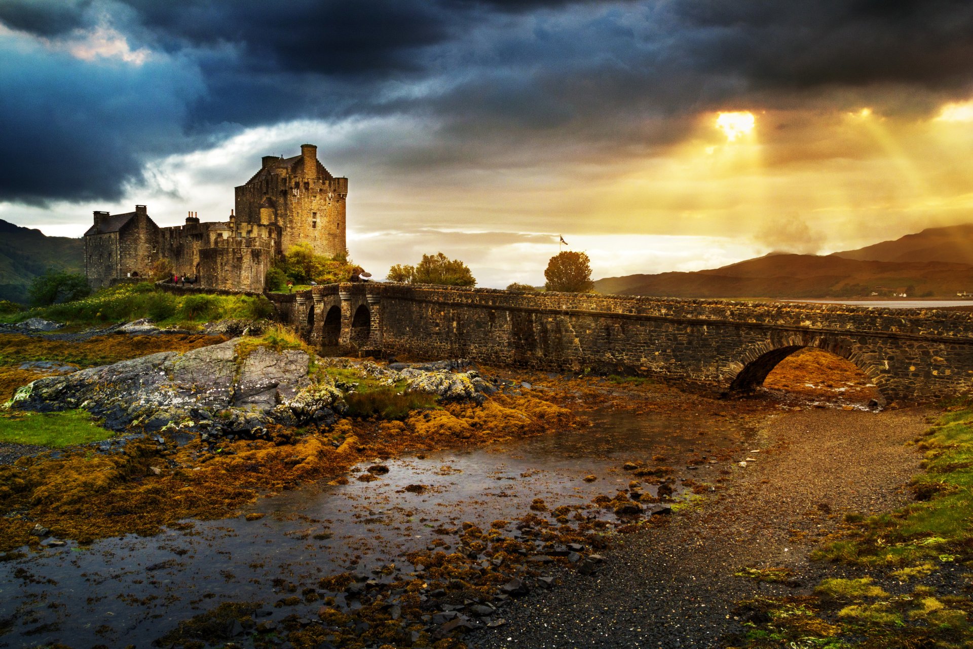 royaume-uni château ruines pont ciel eileen donan ville photo