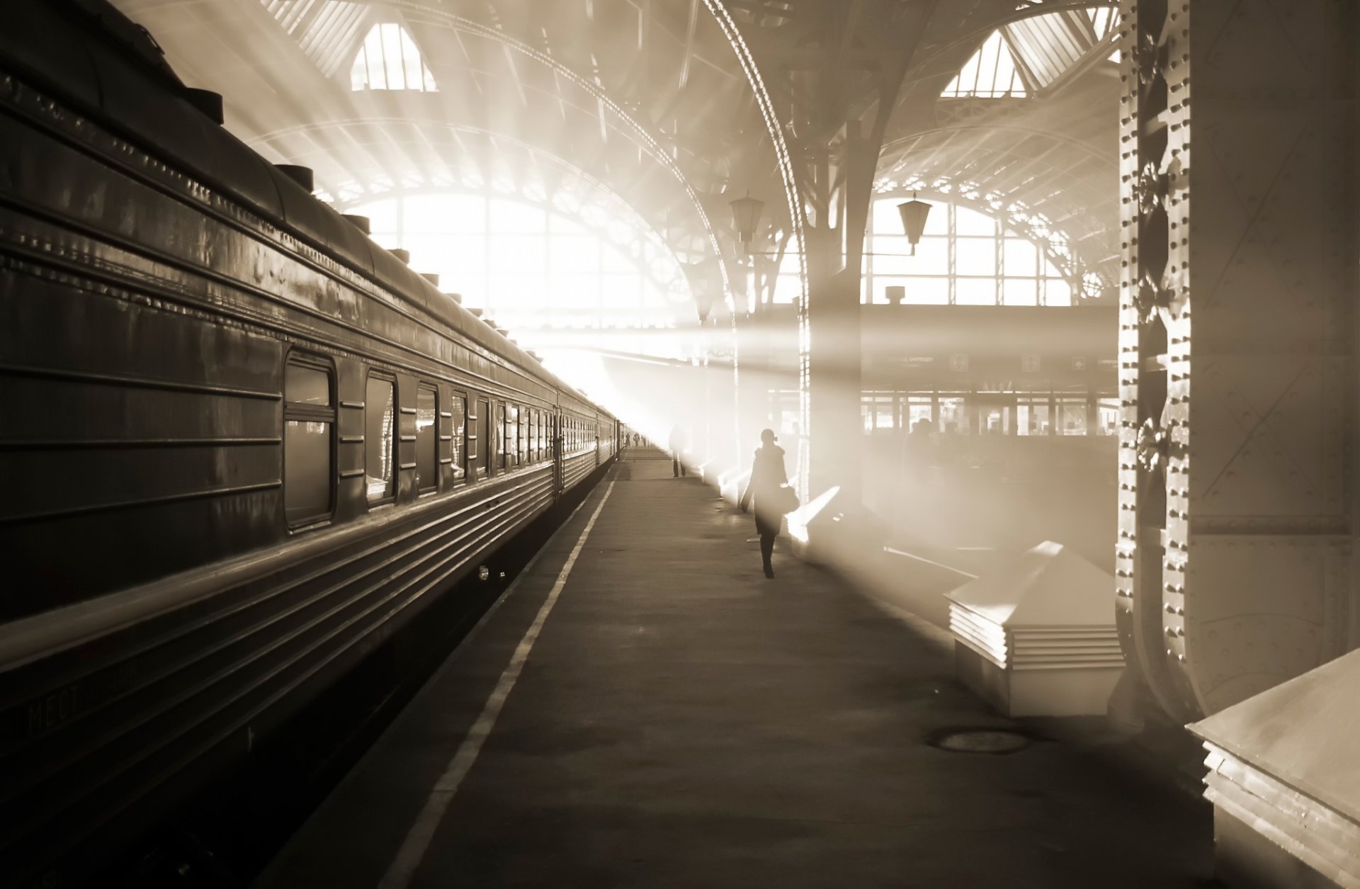 saint-pétersbourg gare train