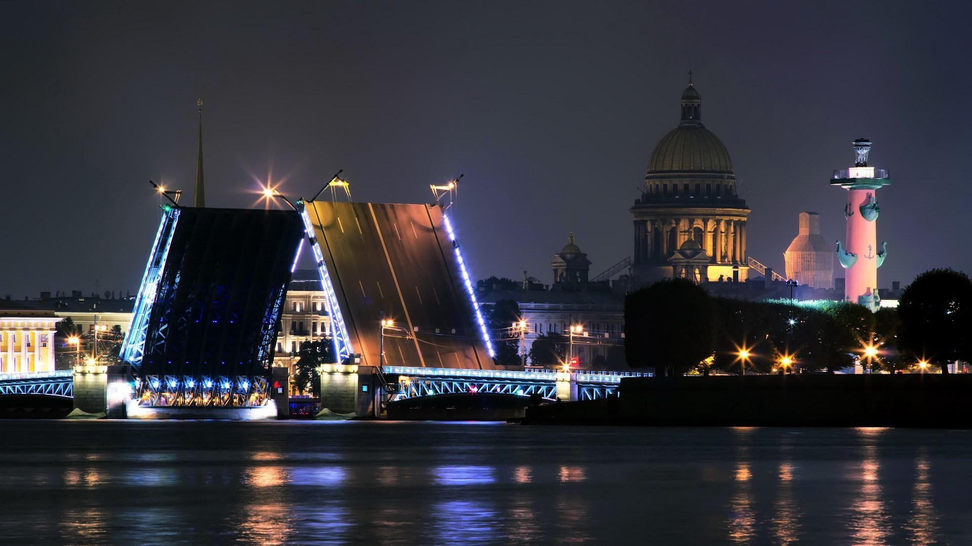 saint-pétersbourg peter russie nuit ville lumières rivière neva route pont cathédrale lanternes