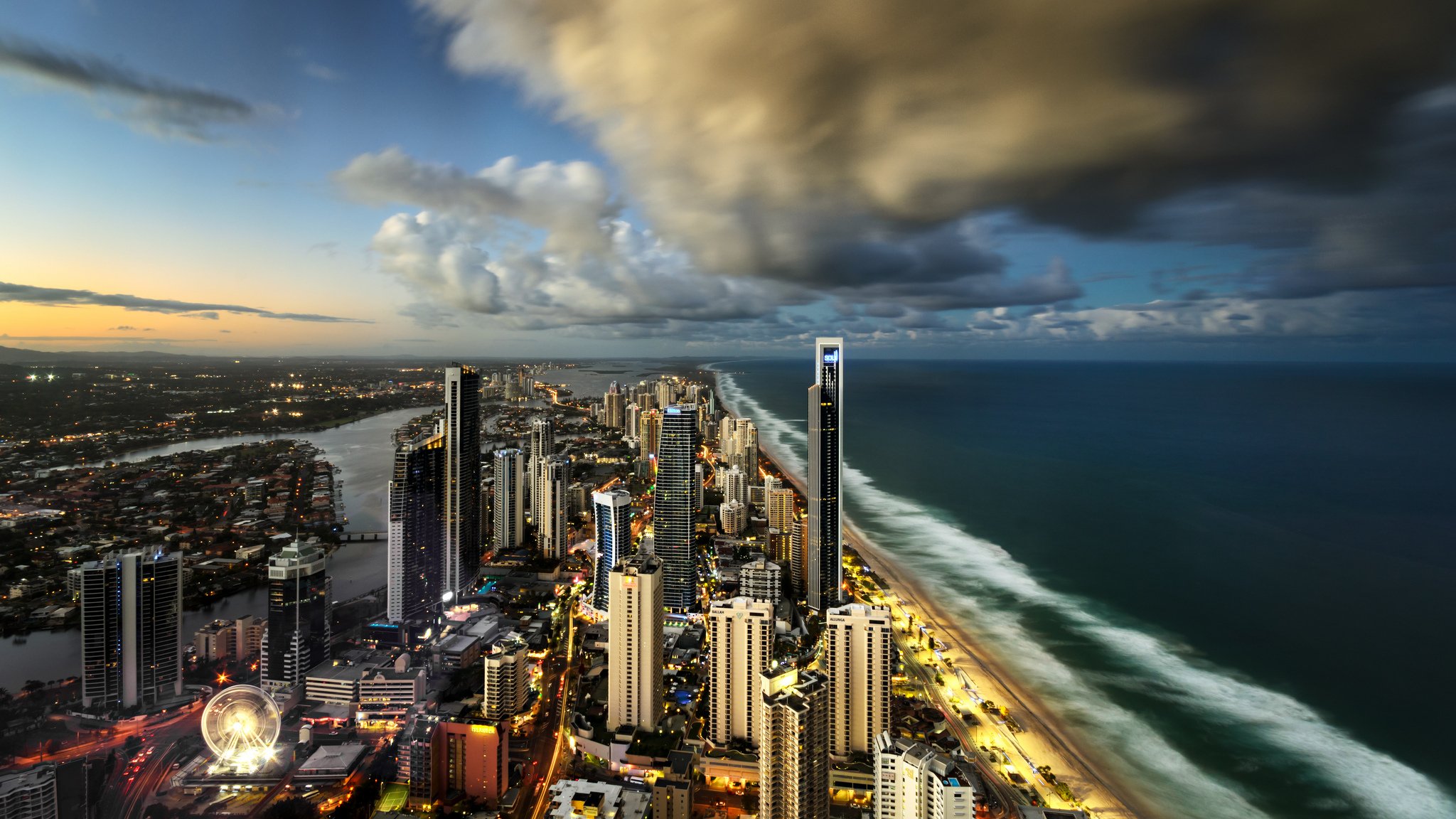 urfers paradise gold coast city q1 australien stadt wolkenkratzer ozean