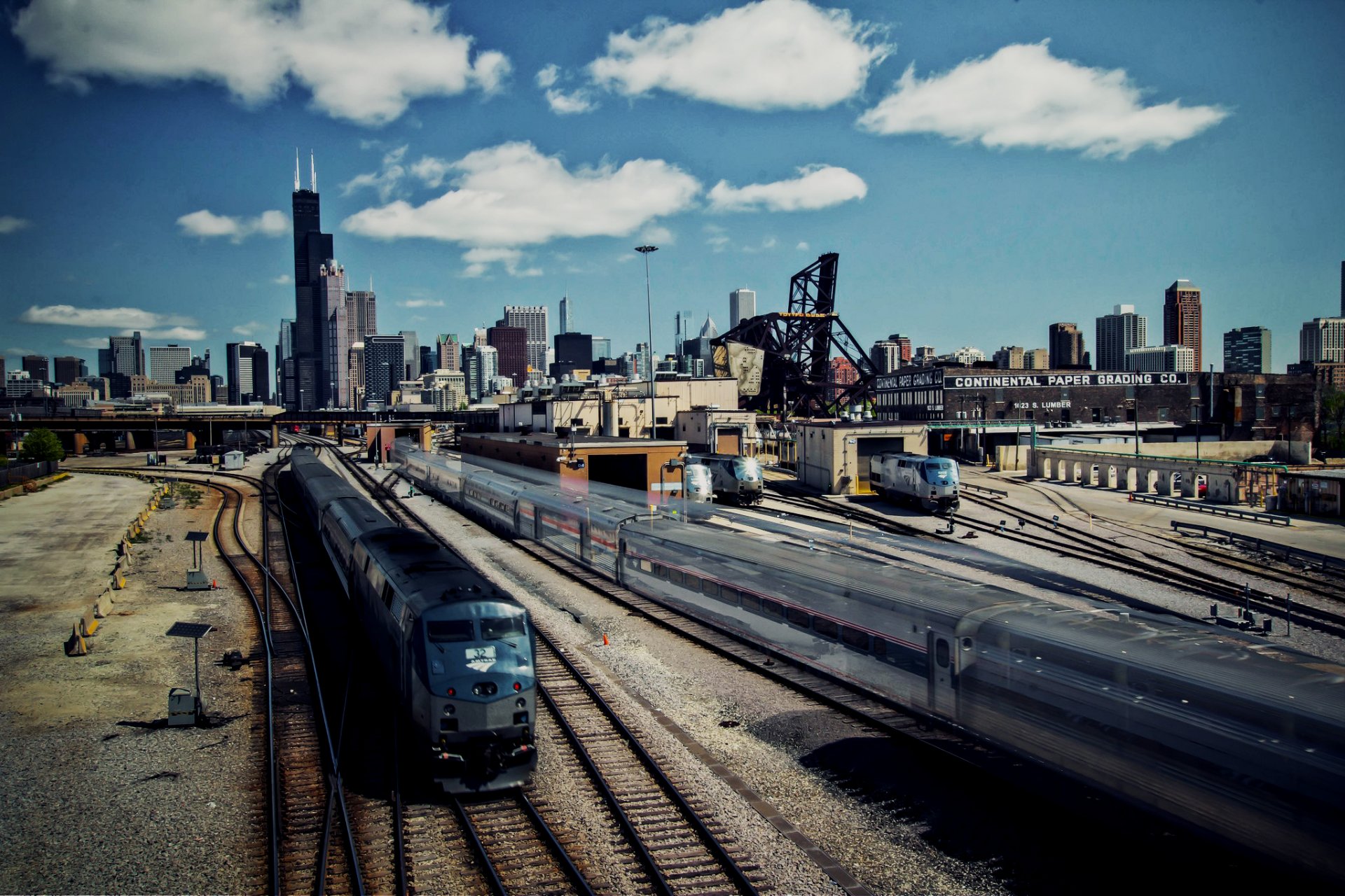 chicago illinois town train railroad skyscraper cloud