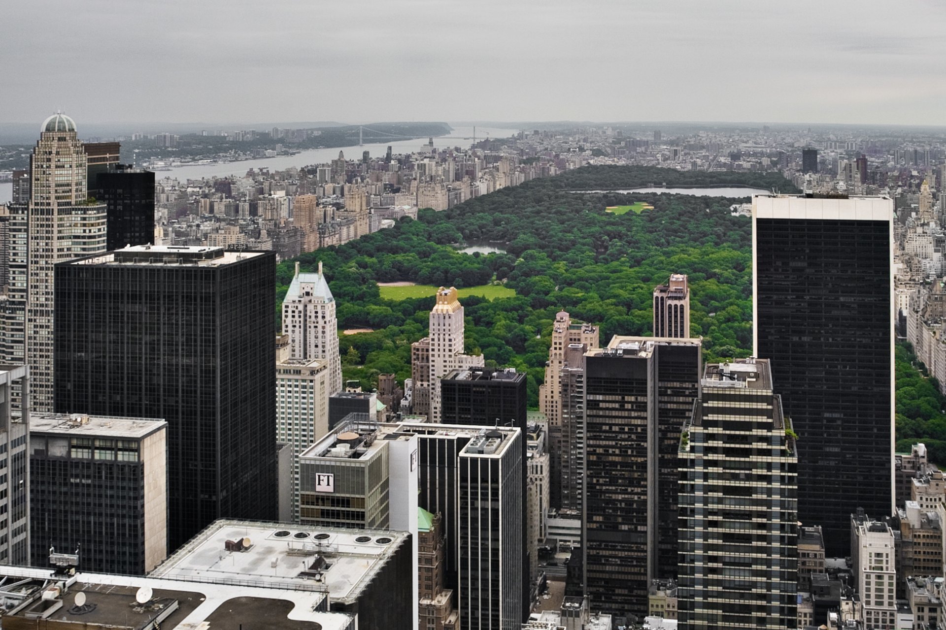 usa stany zjednoczone ameryki ameryka nowy jork manhattan central park panorama drapacze chmur drzewa trawa park