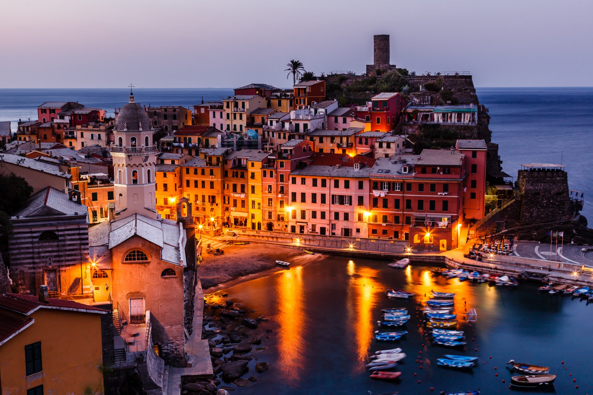 vernazza liguria italia cinque terre golfo de génova cinque terre golfo de génova costa edificios panorama