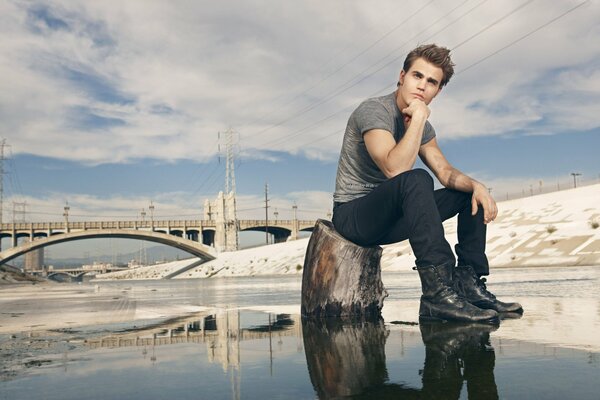 Paul Wesley ist ein wunderbarer Mann und ein wunderbarer Schauspieler