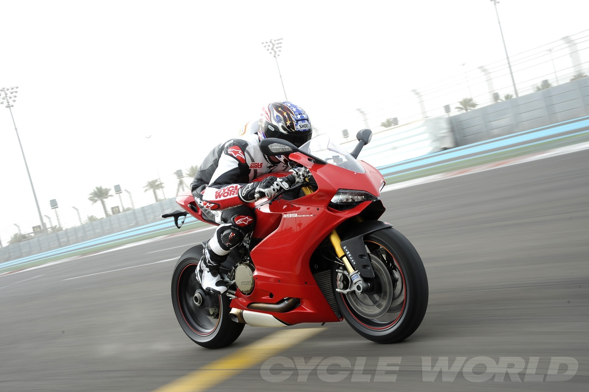 panigale ducati corredor motocicleta bombardero