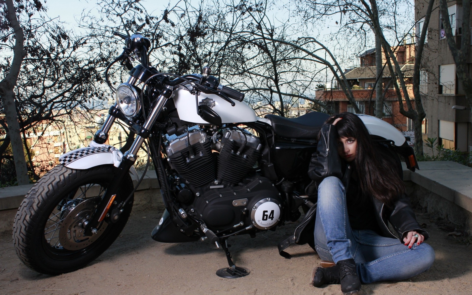 strada ragazza moto