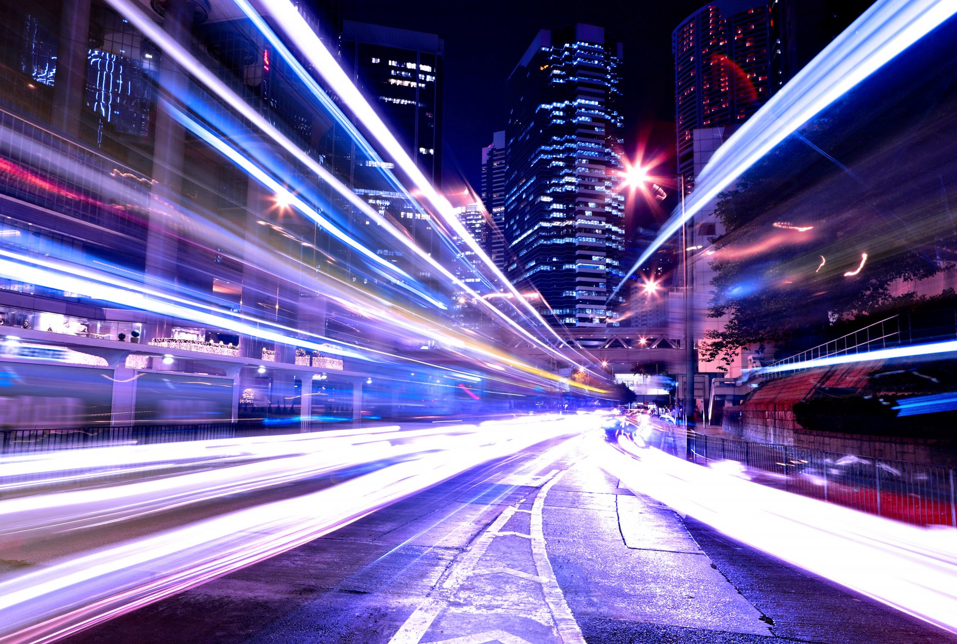 high endurance track lights buildings night