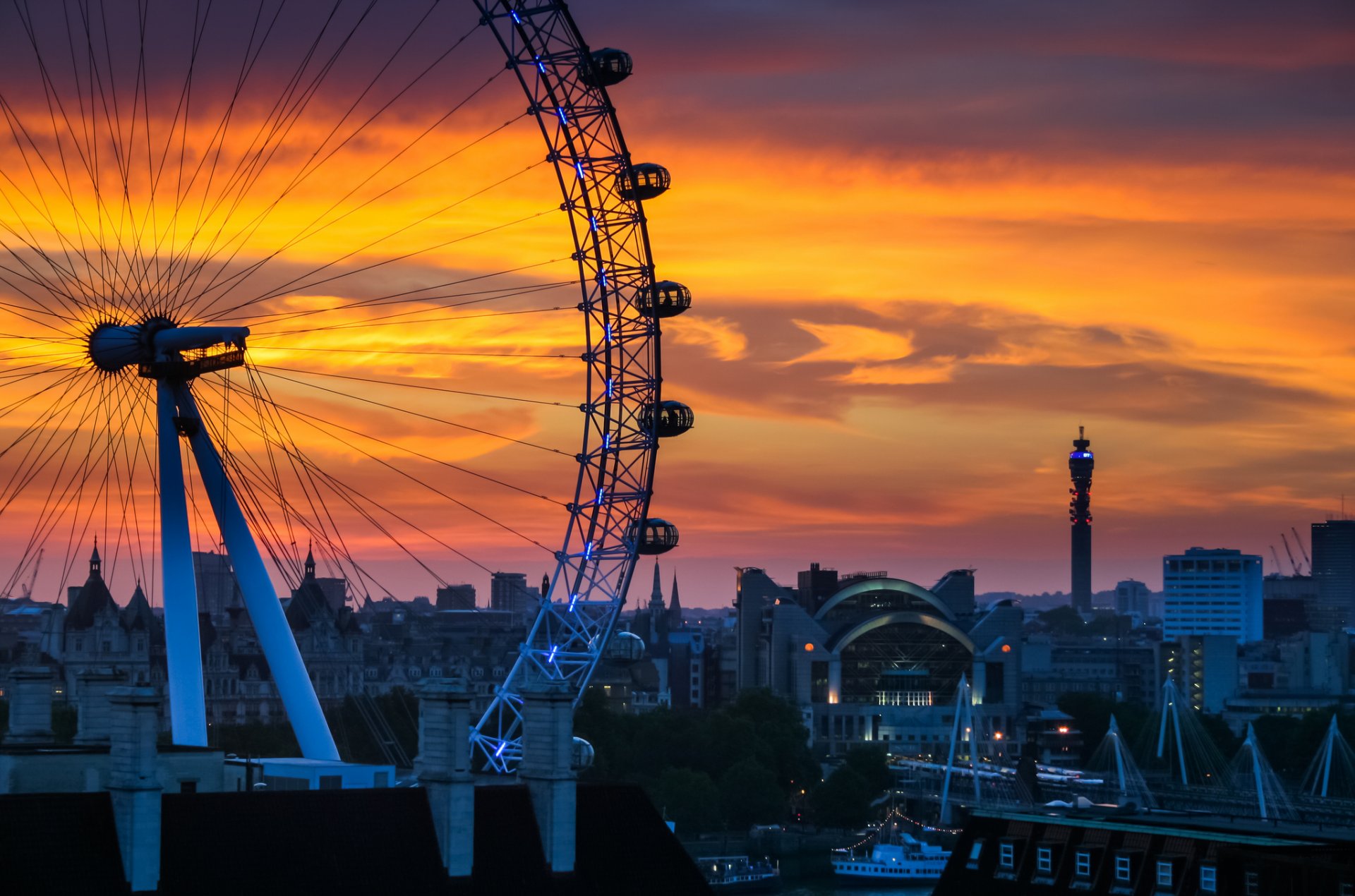 south bank londres inglaterra gb rueda de la fortuna puesta del sol ciudad casas